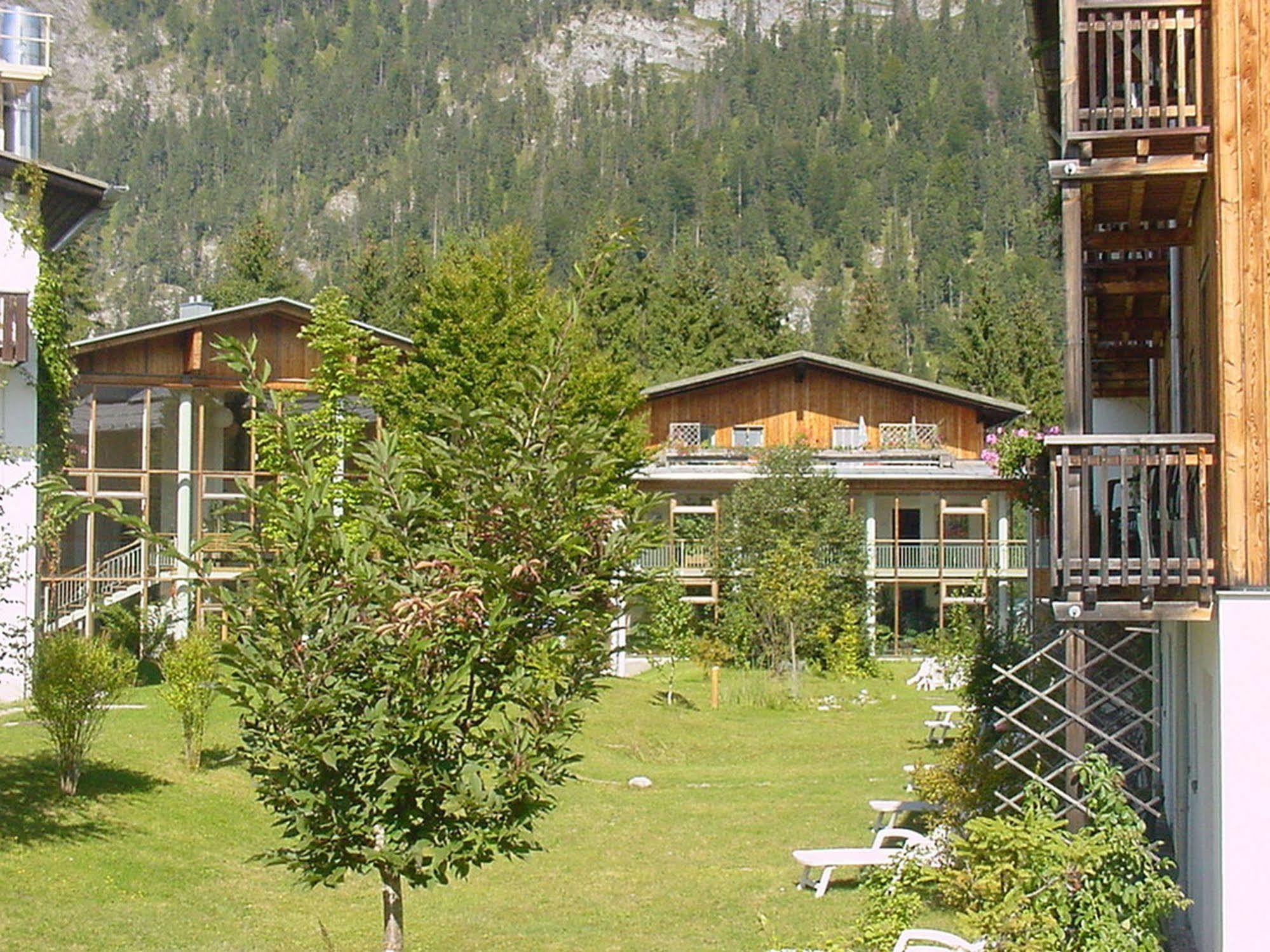 Outdoorhotel Jager Von Fall Lenggries Exterior foto